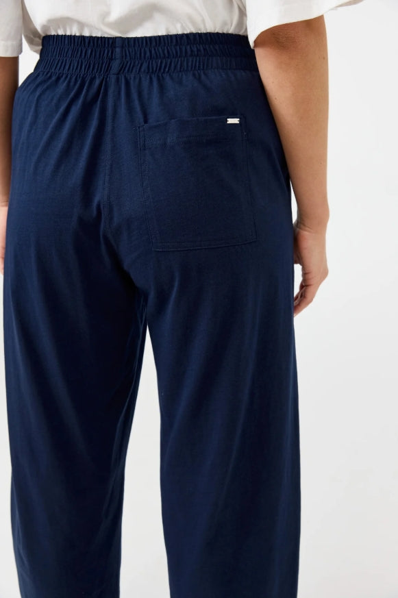 Studio Traveller Pant - Indigo