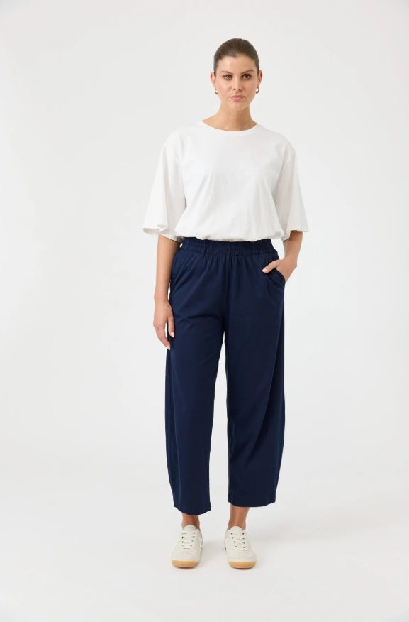 Studio Traveller Pant - Indigo