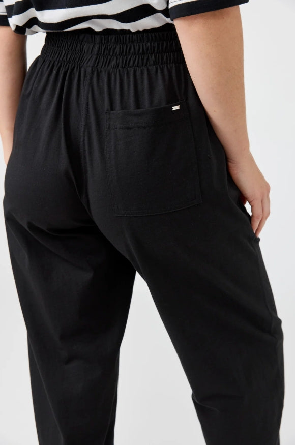 Studio Traveller Pant - Ebony