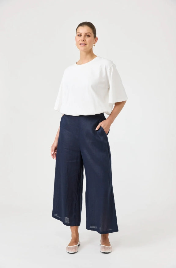Studio Crop Pant - Navy