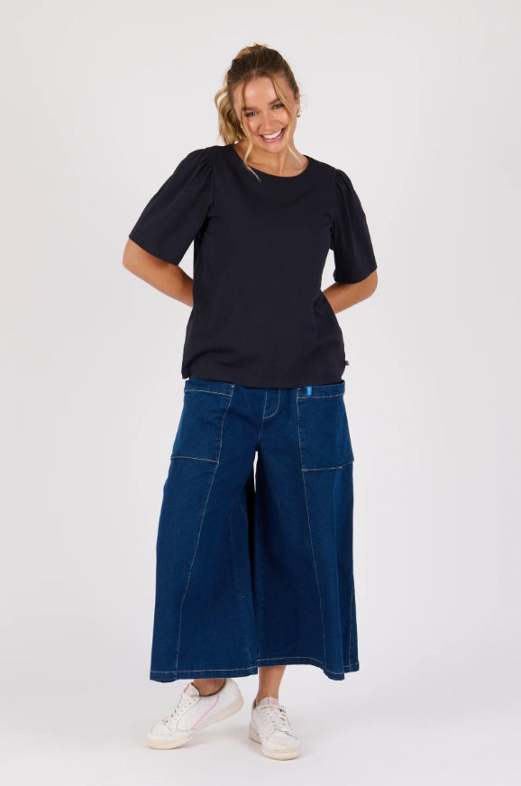 Flutter Sleeve Tee - Navy