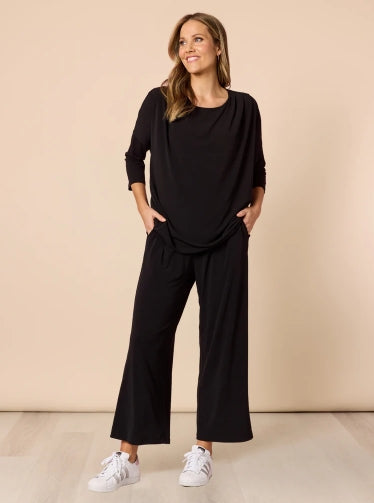 Travellers Pleat Top- Black