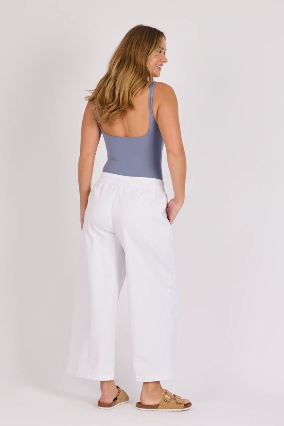 Relaxed Pull On Jeans - White