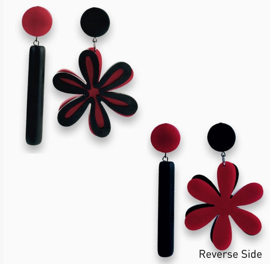Frank Ideas Asymmetric Flower Earrings - Pink