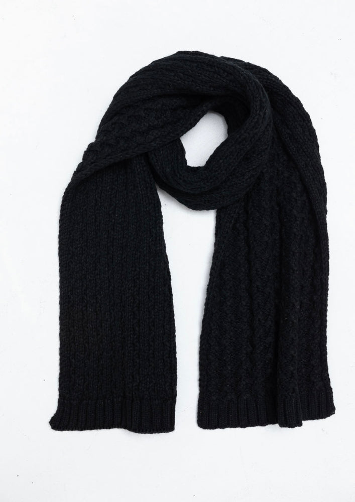 The Mountain Scarf - Black