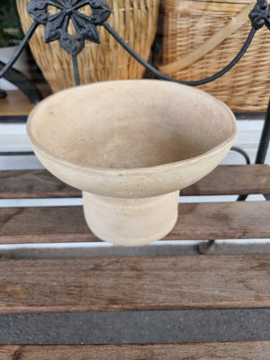 
            
                Load image into Gallery viewer, Madeira Bowl on Stand
            
        