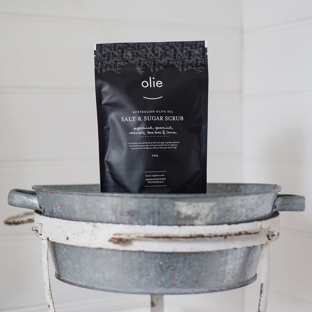 Olieve & Olie Salt & Sugar Scrub Pouch - Peppermint, Lemon & Tea Tree 200g