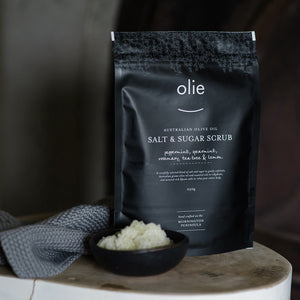 Olieve & Olie Salt & Sugar Scrub Pouch - Peppermint, Lemon & Tea Tree 200g