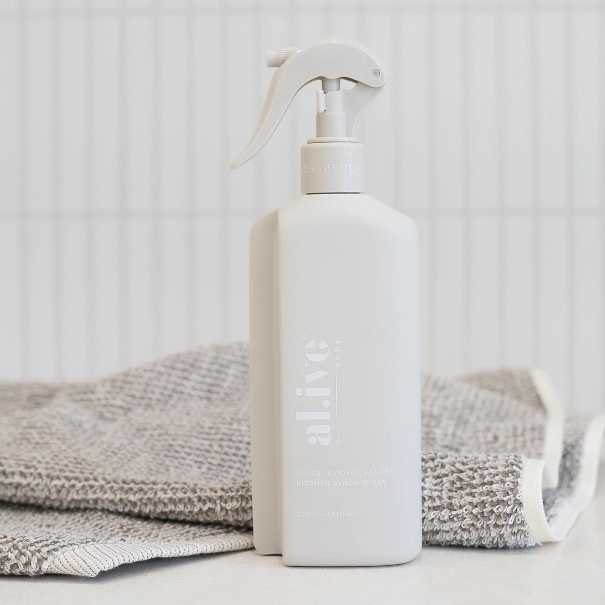 Alive Body Kitchen Bench Spray - Lemon/Pomegranate