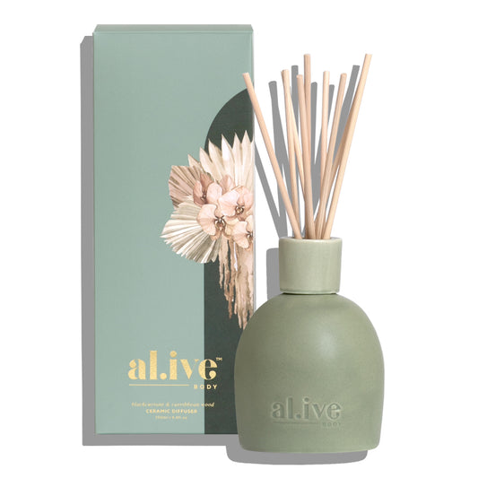 Alive Body Blackcurrant & Caribbean Wood Ceramic Diffuser